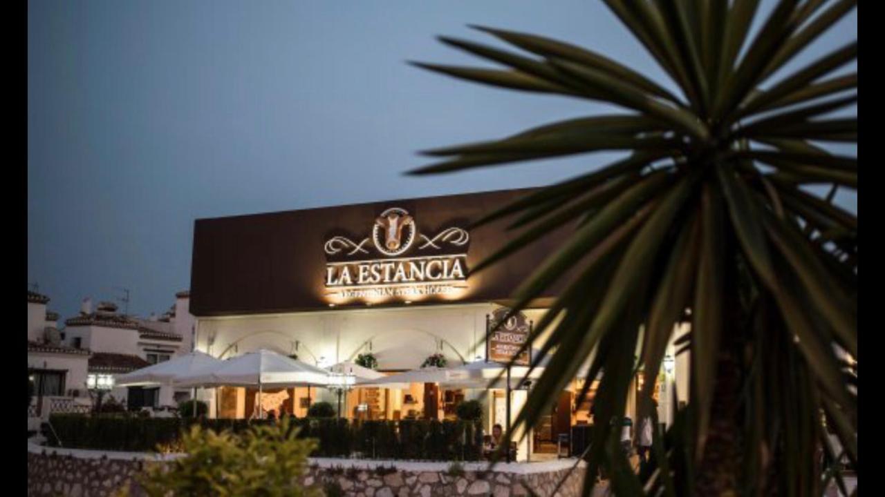 Mijas Costa - Beachside Apartment-B Sitio de Calahonda Zewnętrze zdjęcie